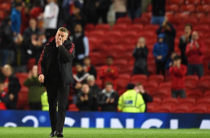 Manajer Manchester United, Ole Gunnar Solskjaer, usai menerima kekalahan dari Manchester City. (Oli Scarff/AFP)