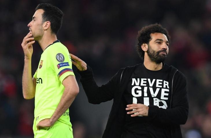 Gelandang Barcelona, Sergio Busquets, usai kalah dari Liverpool. (Paul Ellis/AFP).