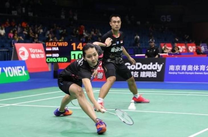 Pasangan ganda campuran Indonesia, Hafiz Faizal/Gloria Emanuelle Widjaja, melaju ke babak ketiga Kejuaraan Dunia Bulutangkis 2018 usai mengalahkan Pranaav Jerry Chopra/Reddy N. Sikki (India), Selasa (31/7). [Humas PBSI]