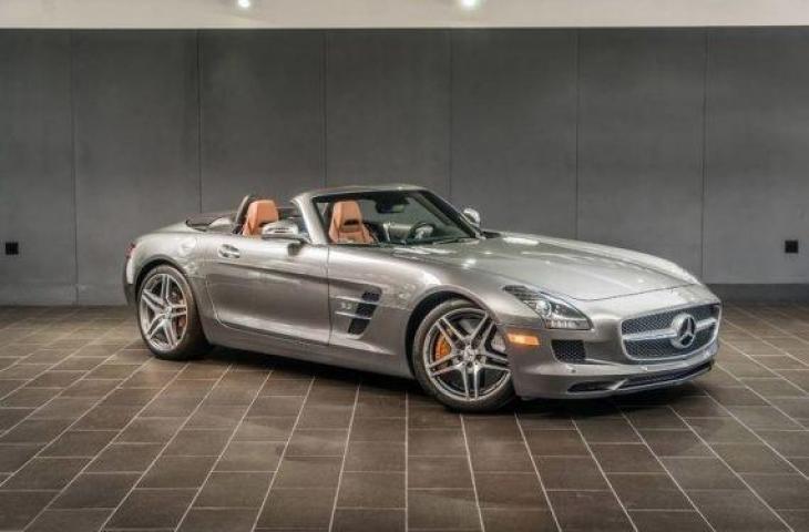 Mercedes-Benz SLS AMG Roadster. (germancarsforsaleblog.com)