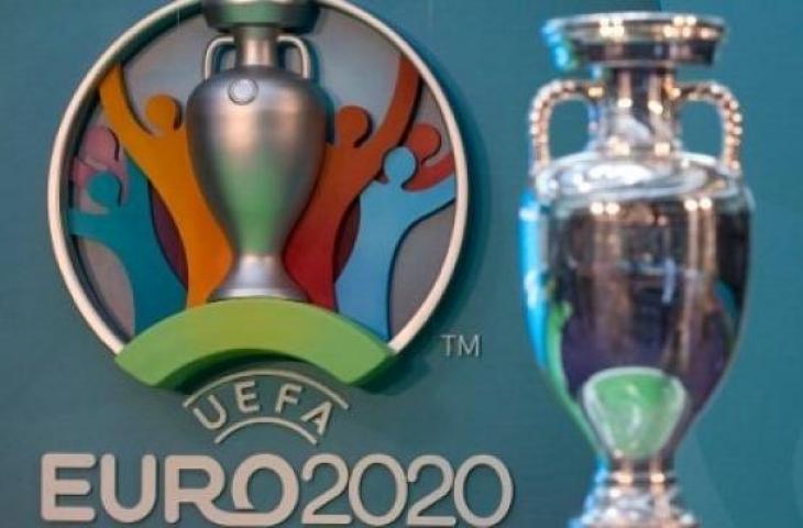 Trofi Piala Eropa 2020. (JUSTIN TALLIS / AFP)