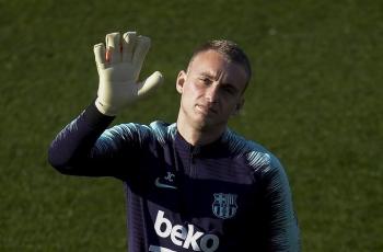 Diboyong Valencia, Kiper Barcelona Ini Girang Banget