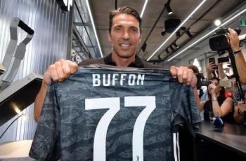 Alih-alih Pensiun, Gianluigi Buffon Ingin Semusim Lagi Berseragam Juventus