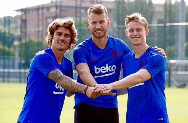 Tiga pemain anyar Barcelona, Antoine Griezmann, Norberto Murara Neto, dan Frenkie de Jong. (Twitter/@FCBarcelona)