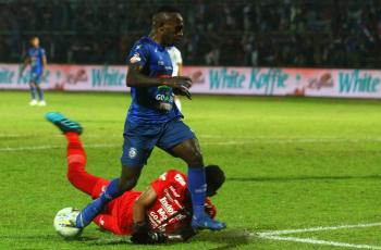 Arema FC Tampil Edan Bungkam Persib Bandung 5-1