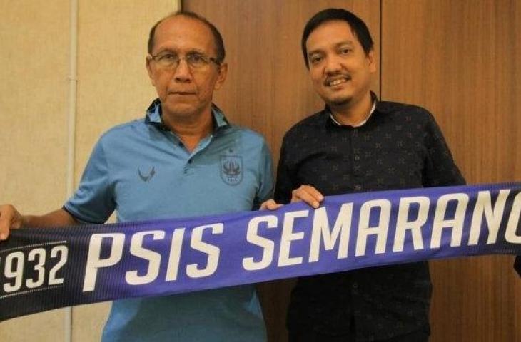 Bambang Nurdiansyah (kiri) bersama CEO PSIS Semarang, Yoyok Sukawi. (Instagram/@psisfcofficial)