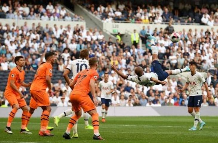 Tottenham Hotspur kalah tipis 1-0 saat menjamu Newcastle United di Tottenham Hotspur Stadium, Minggu (25/8/2019) malam WIB. (DANIEL LEAL-OLIVAS / AFP)