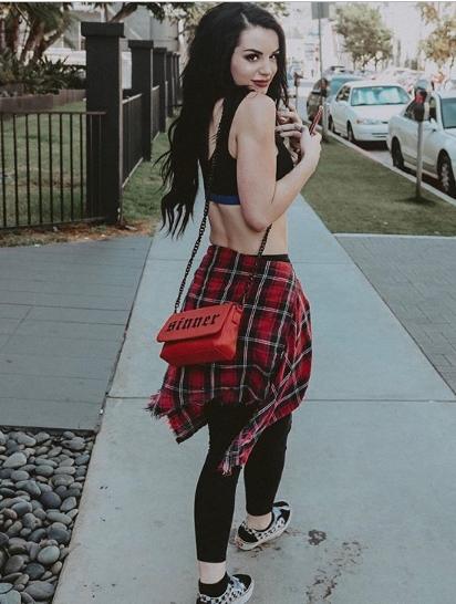 Pegulat WWE, Saraya Beves alias Paige. [@realpaigewwe / Instagram]