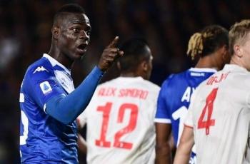 VIDEO: Kena Serangan Rasis, Balotelli Ngamuk dan Tendang Bola ke Penonton