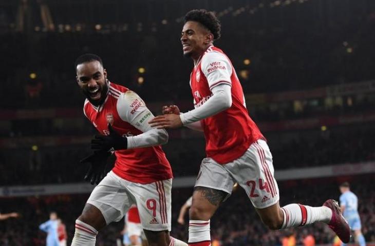 Selebrasi winger muda Arsenal, Reiss Nelson, usai mencetak gol ke gawang Leeds United pada laga Piala FA 2019/2020 di Emirates Stadium, London, Selasa (7/1/2020) dini hari WIB. (Twitter/@Arsenal).