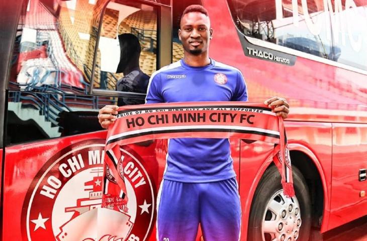 Amido Balde resmi diperkenalkan sebagai pemain baru HCMC FC. (Facebook/HCMC FC).