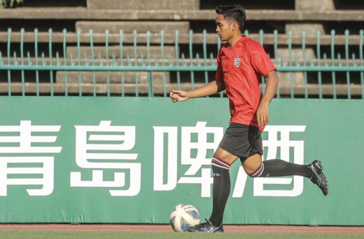 Gelandang muda Bali United, Kadek Agung Widnyana Putra saat mengikuti sesi latihan jelang lawan Svay Rieng. (Dok. Bali United)