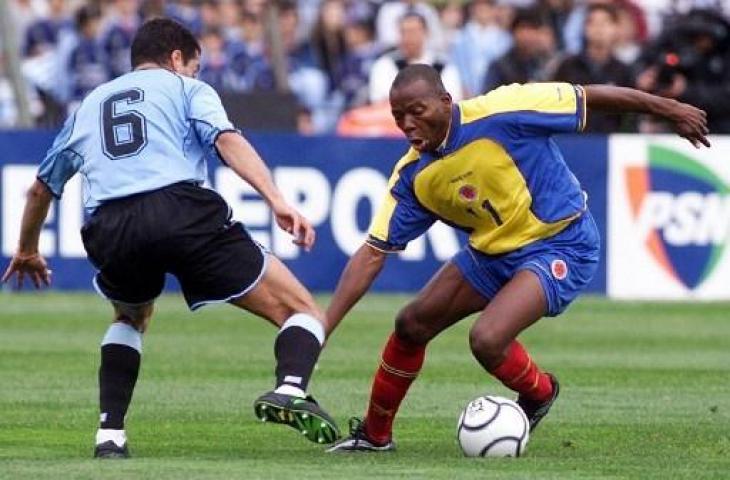 Faustino Asprilla saat membela Timnas Kolombia. (Armando Sartorotti/AFP).