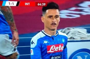 Jose Callejon Punya Kumis Unik, Sampai Dibilang Mirip Freddie Mercury