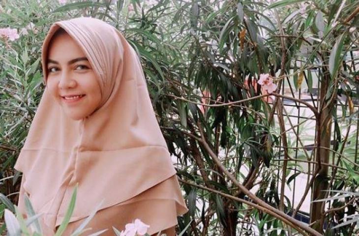 Ratu Rizky Nabila, istri bek Persija Jakarta Alfath Faathier. (Instagram/alfathfaathier)