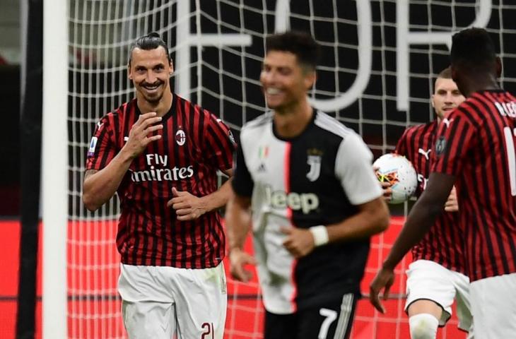 Zlatan Ibrahimovic dalam pertandingan melawan Juventus. (Miguel Medina/AFP).