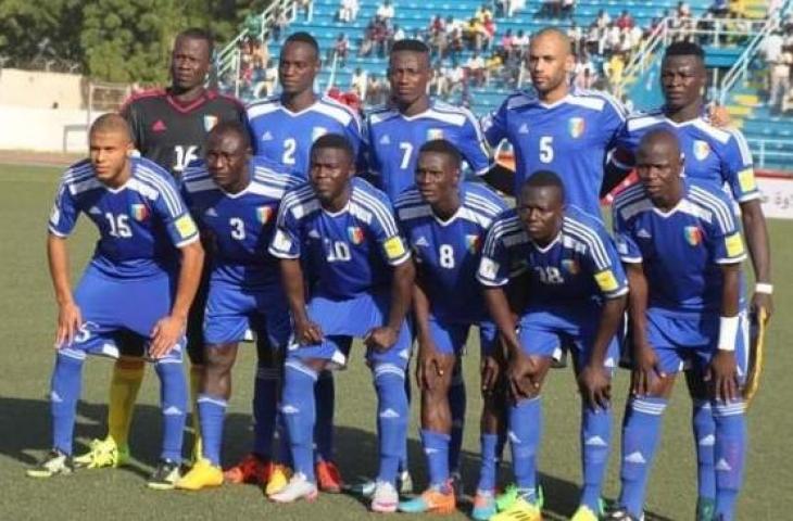 Penyerang Bhayangkara FC, Ezechiel N'Douassel, bersama rekan-rekannya di Timnas Chad. (Facebook/ftfa.td).