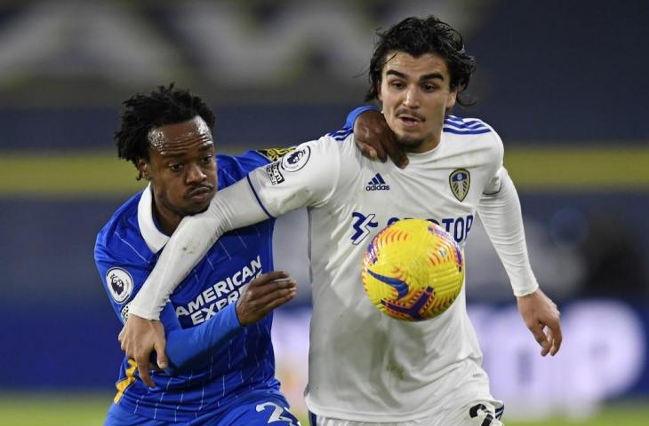 Bek Leeds United, Pascal Struijk yang punya darah Indonesia jadi rebutan Timnas Belgia dan Belanda. (PETER POWELL / POOL / AFP)