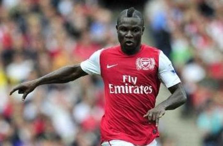 Eks Arsenal, Emmanuel Frimpong punya impian jadi bintang film porno. (GLYN KIRK / AFP)