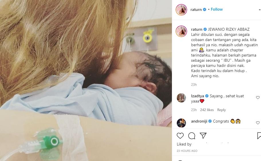 Ratu Rizky Nabila bersama anak yang baru dilahirkannya. (Instagram/raturn)