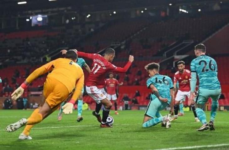 Liverpool sukses mengalahkan Manchester United 4-2 di Old Trafford. (MICHAEL REGAN / POOL / AFP)