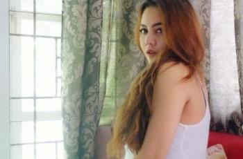 Ratu Rizky Nabila Pamer Foto Gandeng Tangan Pria, Netizen Penasaran