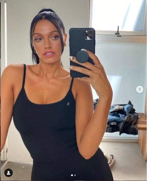 Oriana Sabatini seksi kenakan tanktop. (Instagram/orianasabatini)