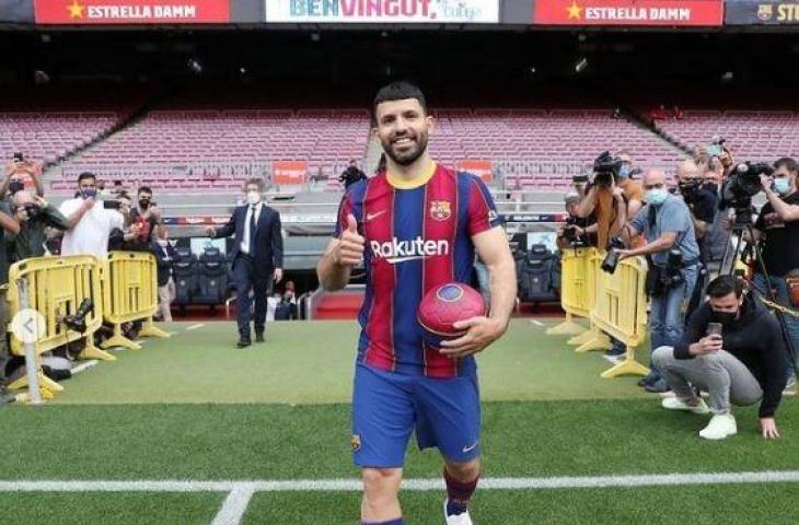 Sergio Aguero resmi berseragam Barcelona. (Instagram/kunaguero)