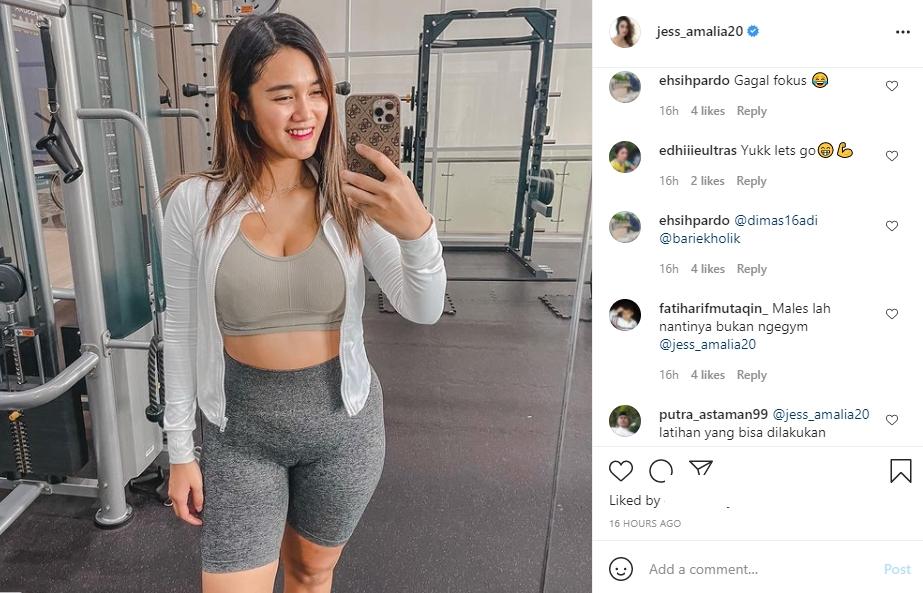 Jess Amalia sedang ngegym. (Instagram/jess_amalia20)