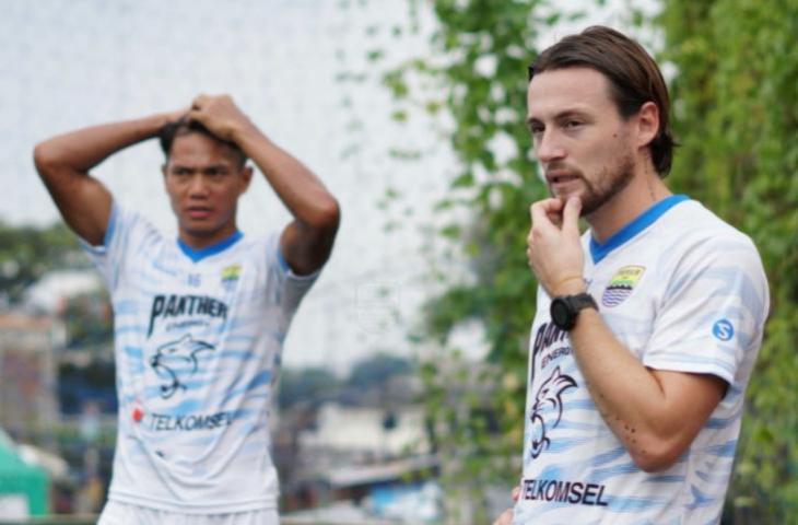 Marc Klok jalani latihan perdana bersama Persib Bandung. (Dok. Persib)