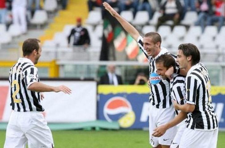 Juventus pada musim 2006. (PACO SERINELLI / AFP)