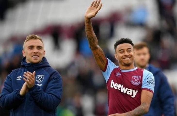 Jesse Lingard (kanan) memperkuat West Ham United dengan status pinjaman dari Manchester United musim lalu. [JUSTIN TALLIS / POOL / AFP]