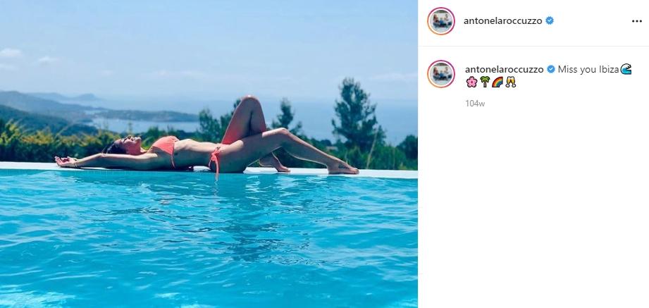 Antonela Roccuzzo kerap tampil berbikini. (Instagram/antonelaroccuzzo)