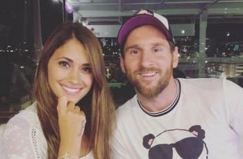 Perhatian, Momen Antonela Roccuzzo Berikan Tisu Sebelum Tangis Messi Pecah