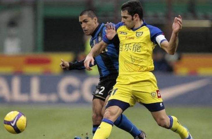 Sergio Pellissier saat masih berseraam Chievo Verona. (Emilio Andreoli / AFP)