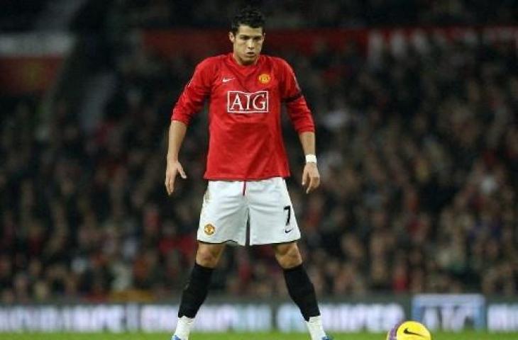 Cristiano Ronaldo saat main di Manchester United pada 2008. (PAUL ELLIS / AFP)