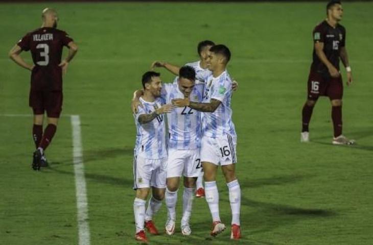 Argentina mengalahkan Venezuela 3-1 dalam lanjutan Kualifikasi Piala Dunia 2022 zona CONMEBOL. (MIGUEL GUTIERREZ / POOL / AFP)