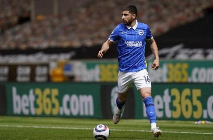 Alireza Jahanbakhsh saat bermain untuk Brighton & Hove Albion. (TIM KEETON / POOL / AFP)