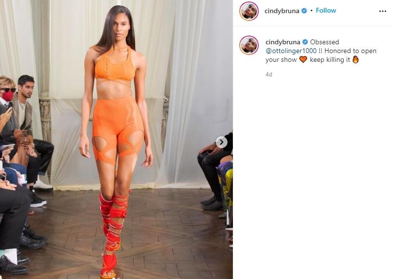 Cindy Bruna, model yang dikecup Neymar. (Instagram/cindybruna)