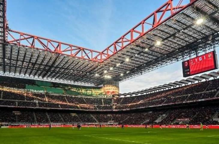 Potret Stadion San Siro. (MIGUEL MEDINA / AFP)