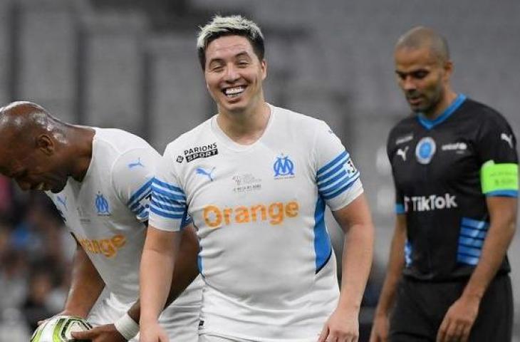 Samir Nasri kini tampil dengan perut buncit. (AFP/NICOLAS TUCAT)