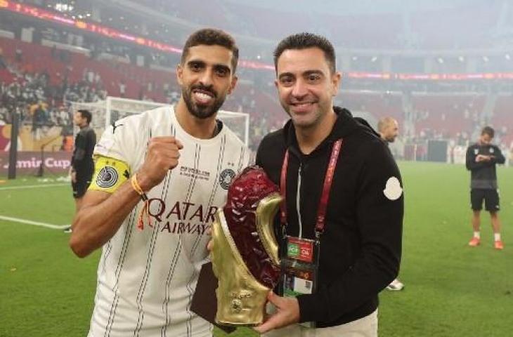 Pelatih Al-Sadd, Xavi Hernandez, usai menjuari Amir Cup. (Karim Jaafar/AFP)