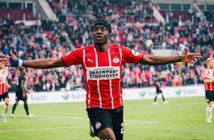 Noni Madueke saat ini bermain untuk PSV Eindhoven. (Instagram/nonzinoo10)