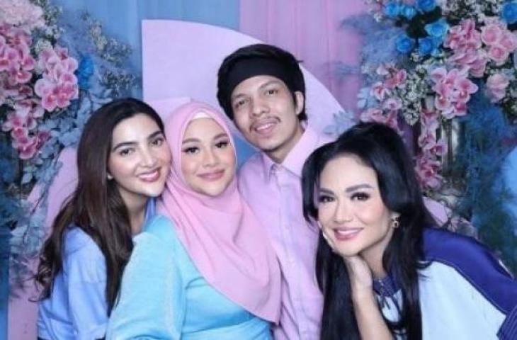 Potret akur Aurel, Krisdayanti, dan Ashanty. [Instagram]