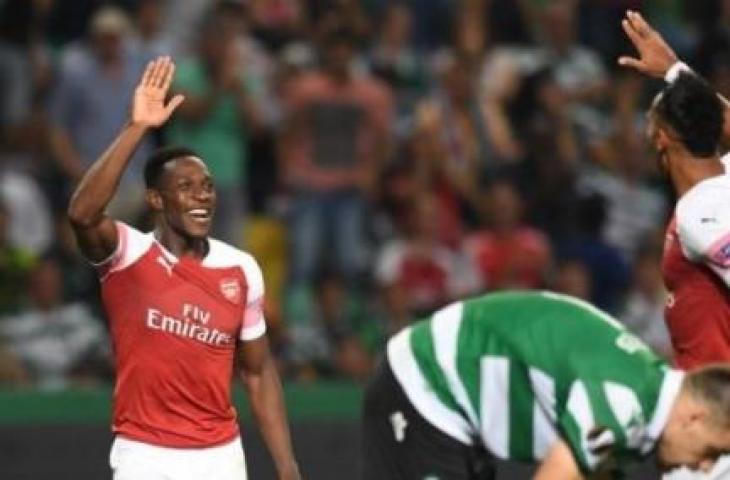 Mantan striker Arsenal Danny Welbeck (kiri) merayakan golnya ke gawang Sporting CP di Alvalade stadium. (Francisco LEONG/ FP)