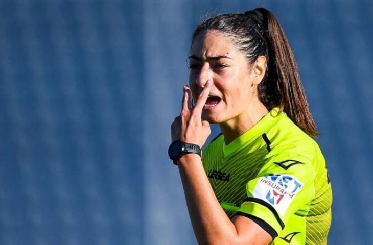 Maria Ferrieri Caputi, Wasit Wanita Pertama yang Pimpin Laga Klub Serie A. (Dok. lookcharms)