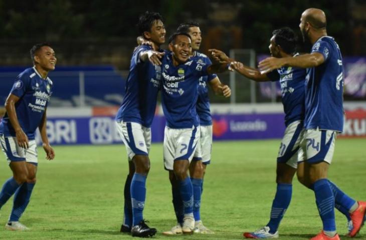 Pemain Persib Bandung merayakan gol Kakang Rudianto ke gawang Persikabo. (Dok. Persib)