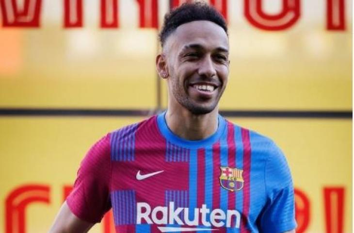 Pierre-Emerick Aubameyang diperkenalkan sebagai pemain baru Barcelona. (Instagram/@fcbarcelona)