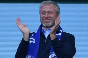 Sedih Jual Chelsea, Roman Abramovich Relakan Utang Belasan Tahun