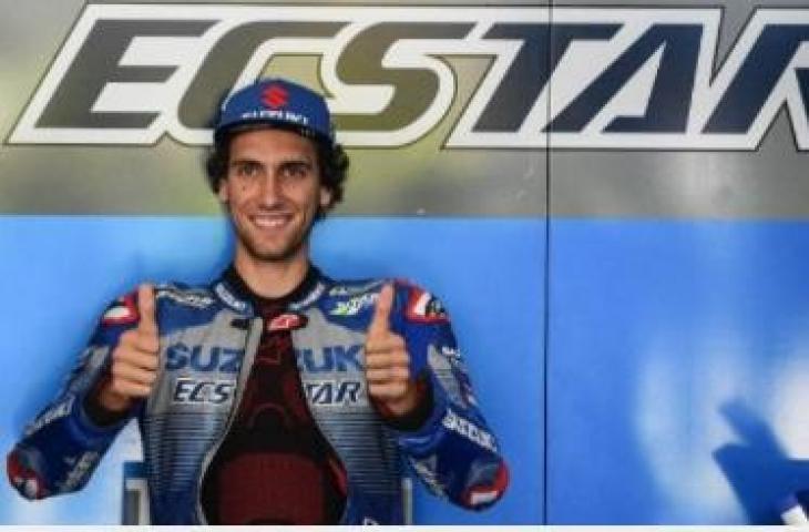 Pebalap andalan Suzuki Ecstar asal Spanyol, Alex Rins, pada hari pertama tes pramusim MotoGP 2020 di Sirkuit Sepang, Malaysia, Jumat (7/2/2020). [AFP/Mohd Rasfan]